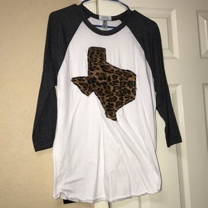 Cheetah Texas 3/4 length top